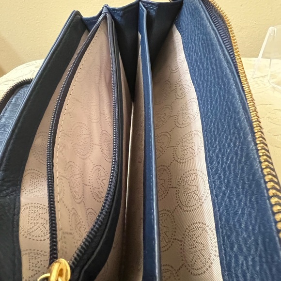 Michael Kors Hard To Find Large Orgonizer NWT - Picture 4 of 10